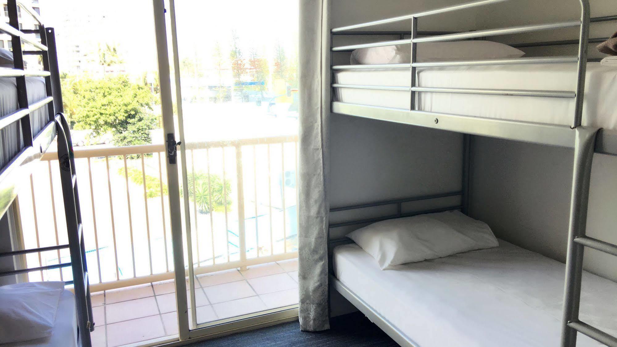 Gold Coast Hostel Экстерьер фото