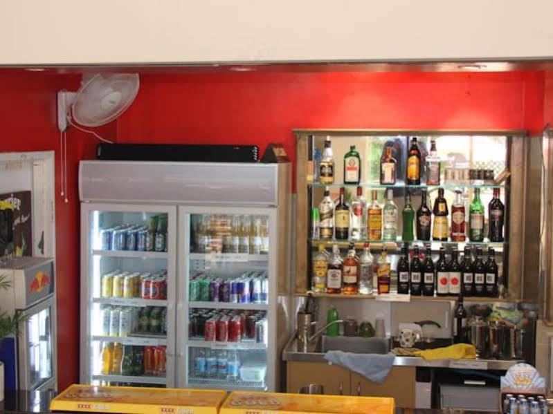 Gold Coast Hostel Экстерьер фото